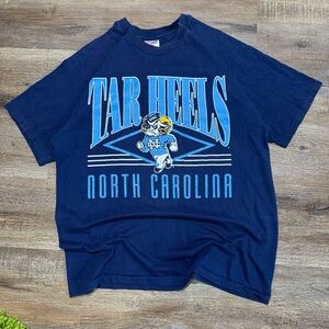 VTG Single-Stitch UNC Tar‎ Heels T shirt